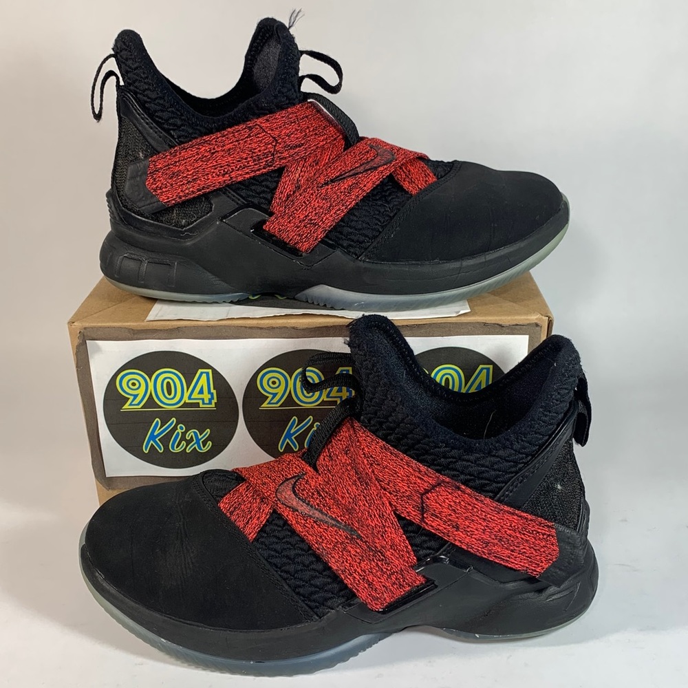 Nike Lebron Soldier 12 "Bred" Sz 3.5Y
